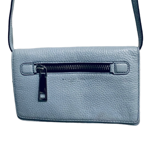 Marc Jacobs Handbags - Marc Jacobs baby blue leather crossbody wallet Bag